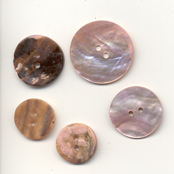 Round pearl buttons