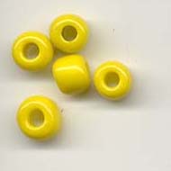 Jaune macram? beads, opaque