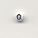 Oval glass alphabet bead - Letter Q