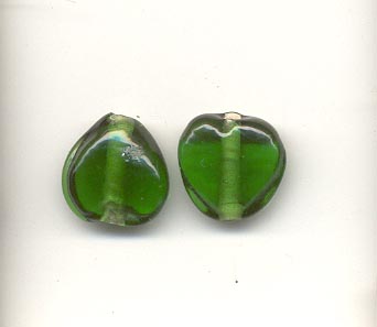 Hand made Indian glass hearts - 10mm - Green