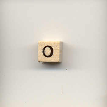 Wooden alphabet beads - Letter O