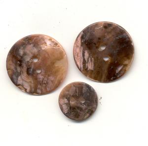 Round Pearl buttons - Brown
